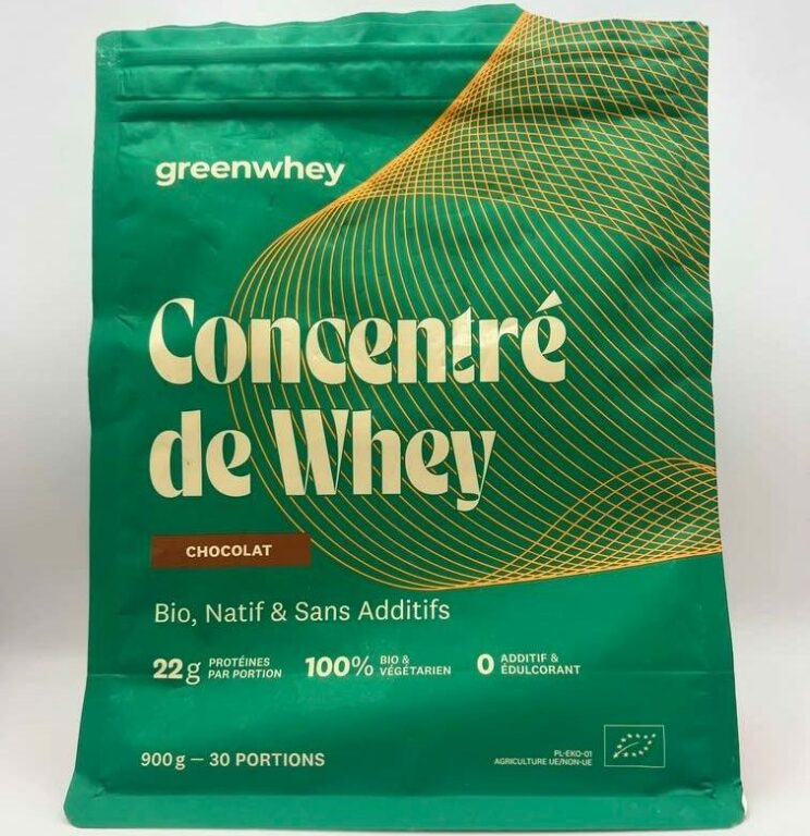 Photo personnelle NabFit.fr du paquet de concentré de whey de la marque de compléments alimentaires GreenWhey