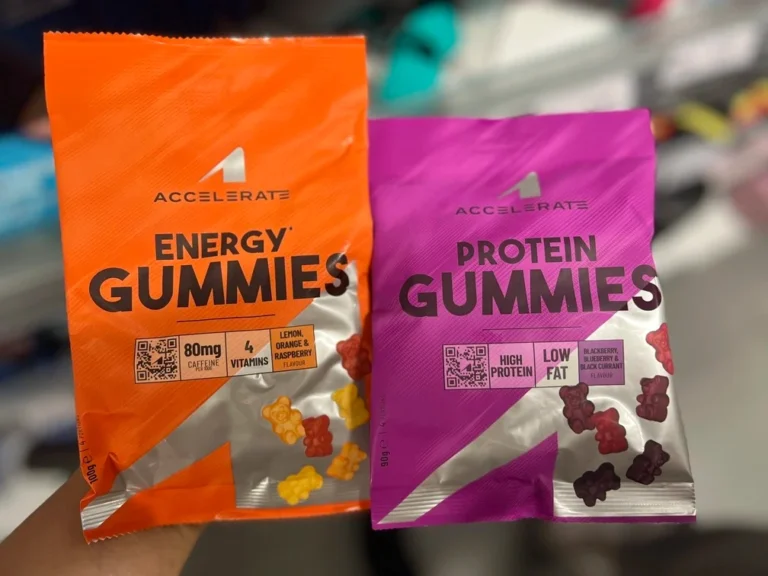 Photo personnelle NabFit.fr de deux produits (Energy Gummies et Protein Gummies) vendus par Accelerate Nutrition