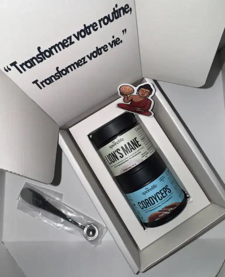 Photo personnelle NabFit.fr de deux compléments alimentaires SporeLife après livraison, accompagnés de leur doseur