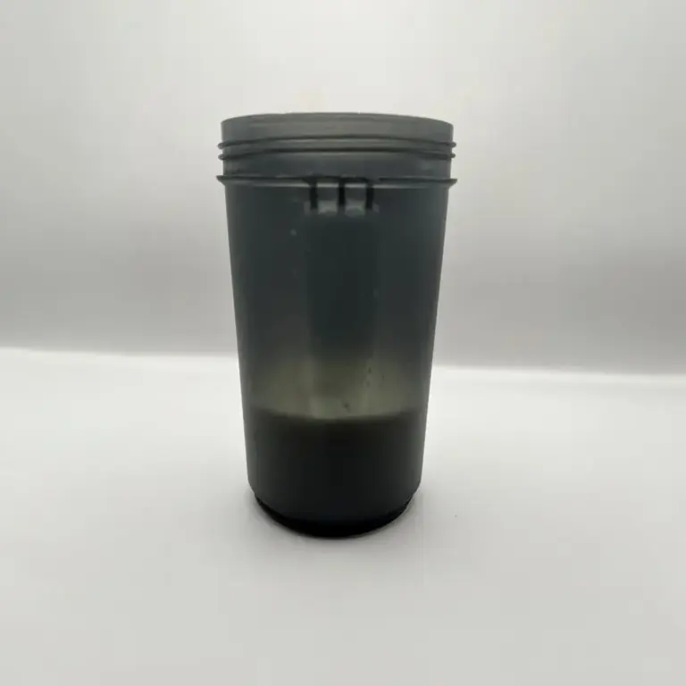 Milkshake protéiné GreenWhey vous allez apprécier protéine test avis complets goût miscibilité avant mélange shaker lait Photo personnelle NabFit.fr d'un shaker contenant le Milkshake Protéiné GreenWhey