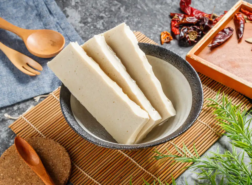 tofu ferme calories valeurs nutritionnelles Tofu ferme — calories et valeurs nutritionnelles (protéines, index glycémique)