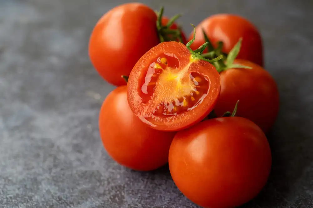 Tomate — calories et valeurs nutritionnelles (glucides, index glycémique)